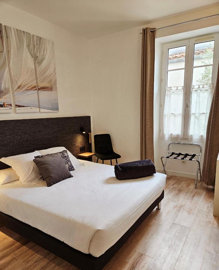 Hotel Du Port Saint-Martin-de-Ré Екстериор снимка