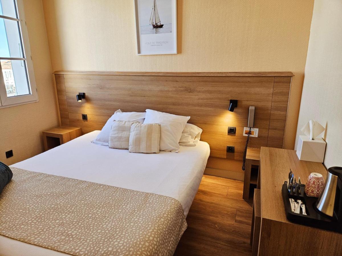 Hotel Du Port Saint-Martin-de-Ré Екстериор снимка