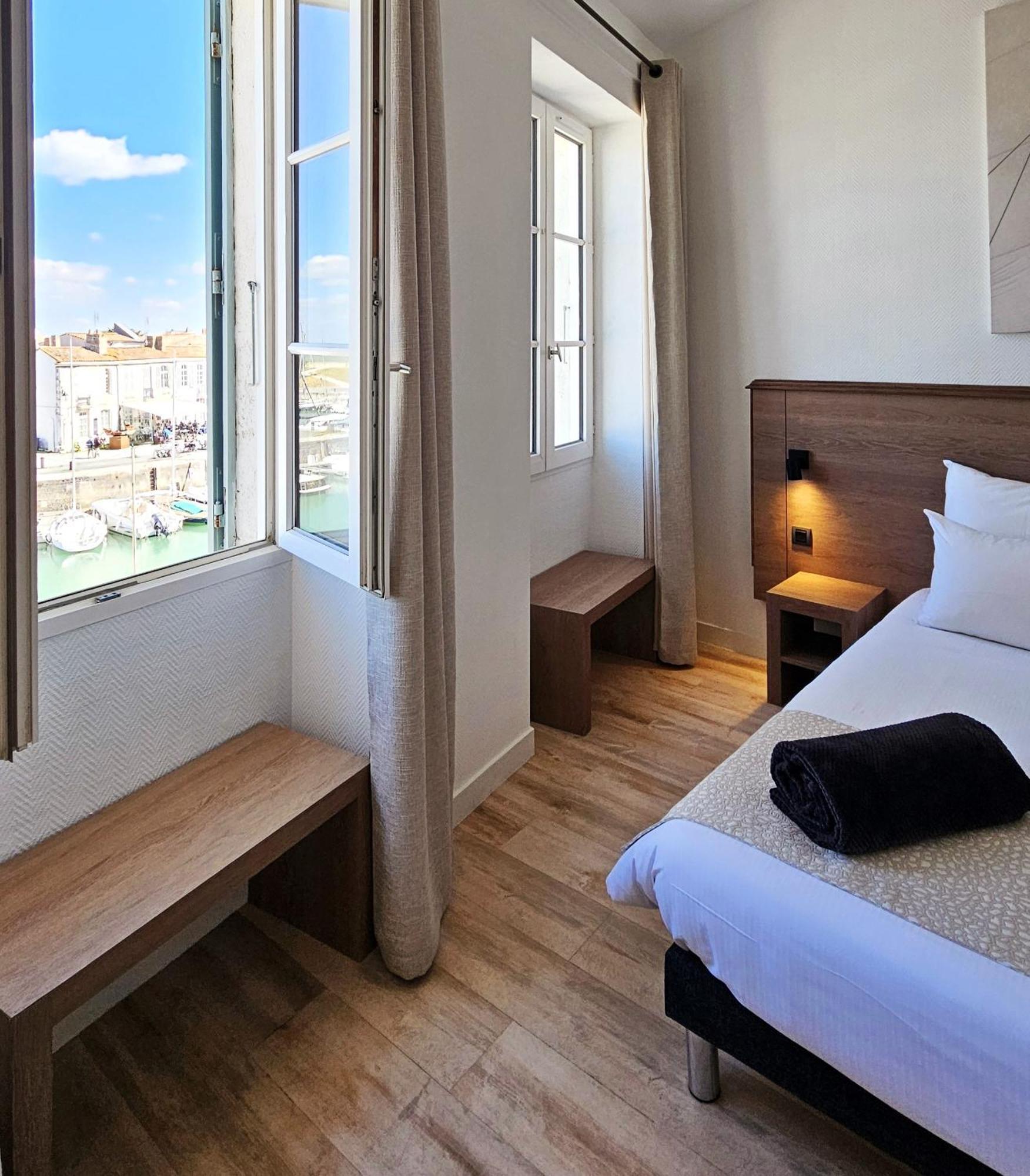 Hotel Du Port Saint-Martin-de-Ré Екстериор снимка